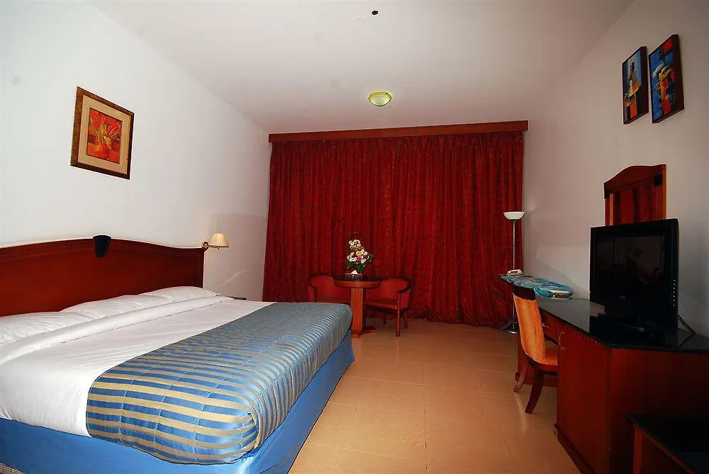 Ramee Hotel Apartments Abu Dhabi 0*,